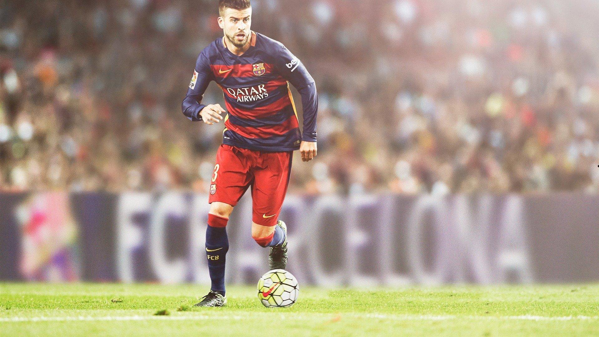 巅峰对决见证传奇，世界第一右后卫如何定义现代足球攻防艺术